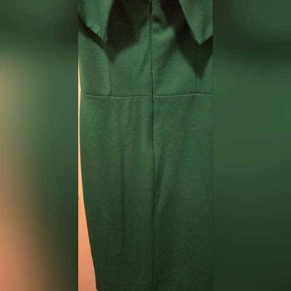 Betsy & Adam Off Shoulder Ruffle Dress Wedding Bridesmaid Emerald Green Size 12 - Picture 6 of 9